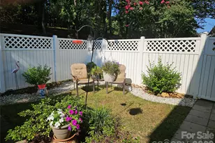 16931 Greenlawn Hills Ct, Charlotte, NC 28213 - Photo 21