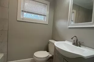 1300 Main St, Mount Holly, NC 28120 - Photo 5