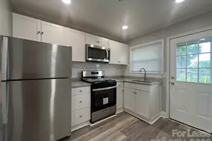 1300 Main St, Mount Holly, NC 28120 - Photo 3
