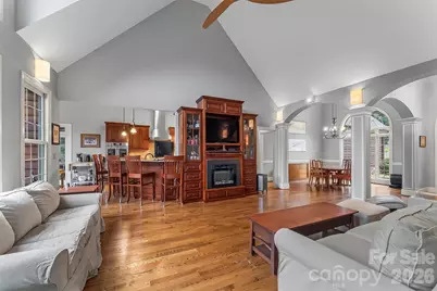 293 Bear Cliff Drive, Nebo, NC 28761 - Photo 11