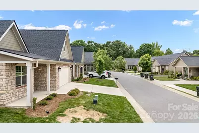 827B Wynnshire Drive #65, Hickory, NC 28601 - Photo 3