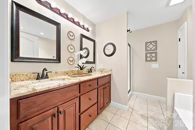 6011 Dockside Drive, Hickory, NC 28601 - Photo 23