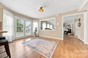 6011 Dockside Dr, Hickory, NC 28601 - Photo 9