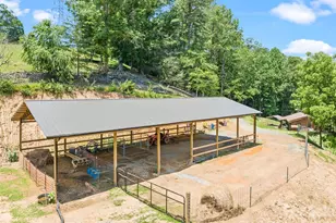 367 Robinson Rd, Clyde, NC 28721 - Photo 17