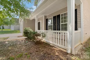 423 Mountain Quail Dr, Charlotte, NC 28216 - Photo 5