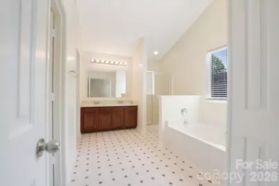 423 Mountain Quail Drive, Charlotte, NC 28216 - Photo 39