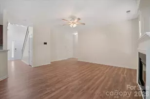 423 Mountain Quail Dr, Charlotte, NC 28216 - Photo 13