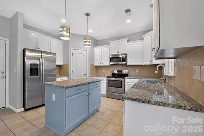 8224 Kelburn Lane, Charlotte, NC 28273 - Photo 5