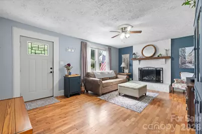 45 26th Avenue NE, Hickory, NC 28601 - Photo 5