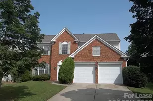 11120 Maplehurst Dr, Charlotte, NC 28277 - Photo 3