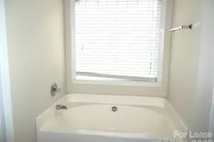 11120 Maplehurst Dr, Charlotte, NC 28277 - Photo 17