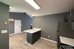 11111 Meadow Bank Ln, Charlotte, NC 28262 - Photo 7