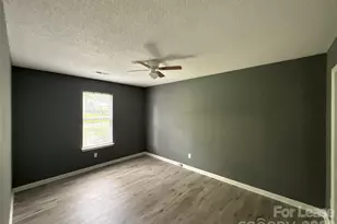 11111 Meadow Bank Ln, Charlotte, NC 28262 - Photo 13