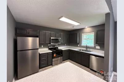 11111 Meadow Bank Lane, Charlotte, NC 28262 - Photo 5