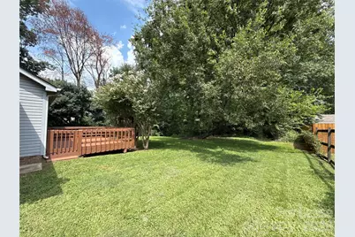 11111 Meadow Bank Lane, Charlotte, NC 28262 - Photo 15