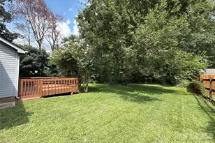 11111 Meadow Bank Ln, Charlotte, NC 28262 - Photo 15