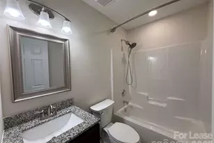 3404 Laurenhurst Ln, Charlotte, NC 28270 - Photo 17