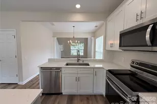 3404 Laurenhurst Ln, Charlotte, NC 28270 - Photo 7
