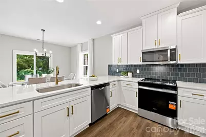 2211 W Seventh Avenue, Gastonia, NC 28052 - Photo 9