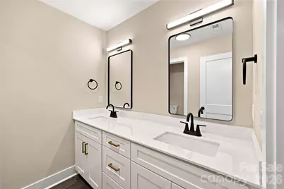 2211 W Seventh Avenue, Gastonia, NC 28052 - Photo 23