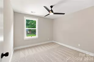 2211 W 7th Ave, Gastonia, NC 28052 - Photo 25