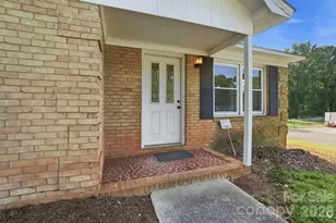 9933 Starwood Dr, Charlotte, NC 28215 - Photo 7