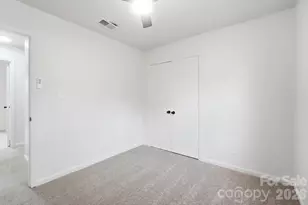 9933 Starwood Dr, Charlotte, NC 28215 - Photo 29