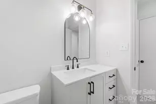 9933 Starwood Dr, Charlotte, NC 28215 - Photo 37