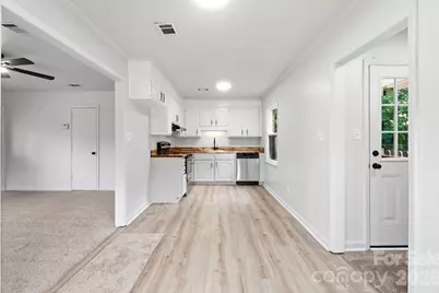 9933 Starwood Drive, Charlotte, NC 28215 - Photo 25