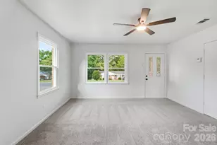 9933 Starwood Dr, Charlotte, NC 28215 - Photo 11