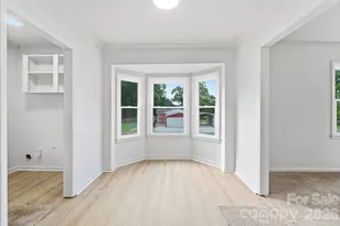 9933 Starwood Dr, Charlotte, NC 28215 - Photo 23