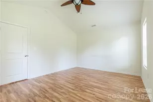 108 Lookout Point Pl, Mooresville, NC 28115 - Photo 15