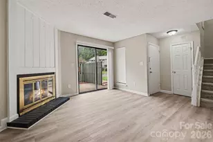 6144 Bent Tree Ct, Charlotte, NC 28212 - Photo 5