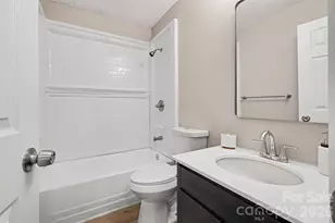 6144 Bent Tree Ct, Charlotte, NC 28212 - Photo 19