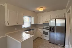 7638 Campbell Creek Ln, Charlotte, NC 28212 - Photo 3