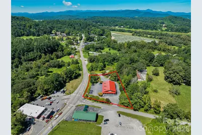 271 Old Barn Road, Hendersonville, NC 28791 - Photo 5