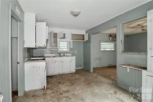 628 N Kelly St, Statesville, NC 28677 - Photo 19