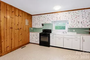 628 N Kelly St, Statesville, NC 28677 - Photo 9
