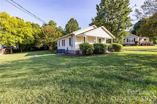 212 E 1st St, Oakboro, NC 28129 - Photo 3