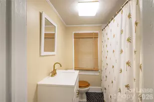 212 E 1st St, Oakboro, NC 28129 - Photo 11
