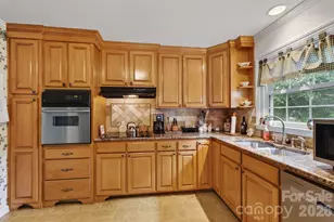 2124 Poinsett Dr, Rock Hill, SC 29732 - Photo 13