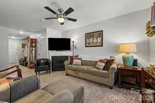 10442 Columbia Crest Ct, Charlotte, NC 28270 - Photo 3