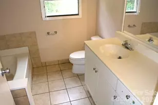 1016 Bethesda Rd, Statesville, NC 28677 - Photo 9