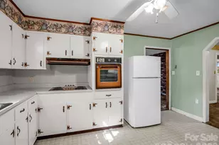 375 Bee Tree Rd, Swannanoa, NC 28778 - Photo 15