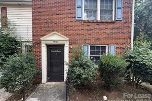 11037 Hunter Trail Ln, Charlotte, NC 28226 - Photo 13
