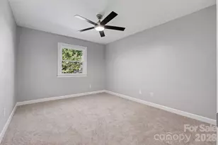 2705 N Center St, Hickory, NC 28601 - Photo 23