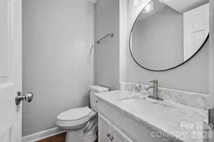 2705 N Center St, Hickory, NC 28601 - Photo 15