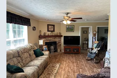 321 Jones Street, Blacksburg, SC 29702 - Photo 5