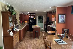 321 Jones St, Blacksburg, SC 29702 - Photo 7