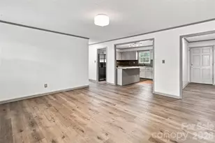 4209 Heatherstone Dr, Gastonia, NC 28056 - Photo 11